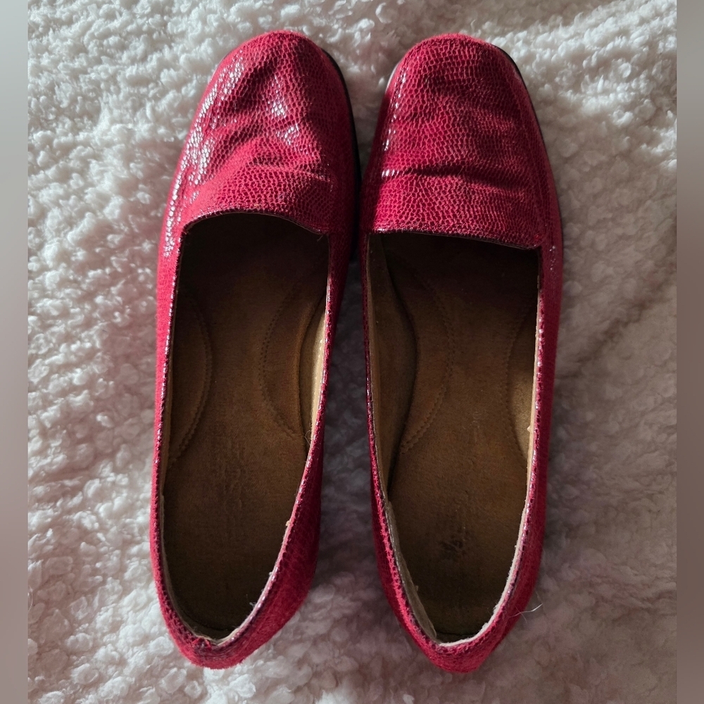 Aerosoles Red Textured Loafers Wedge Comfort Slip On Size 6.5
